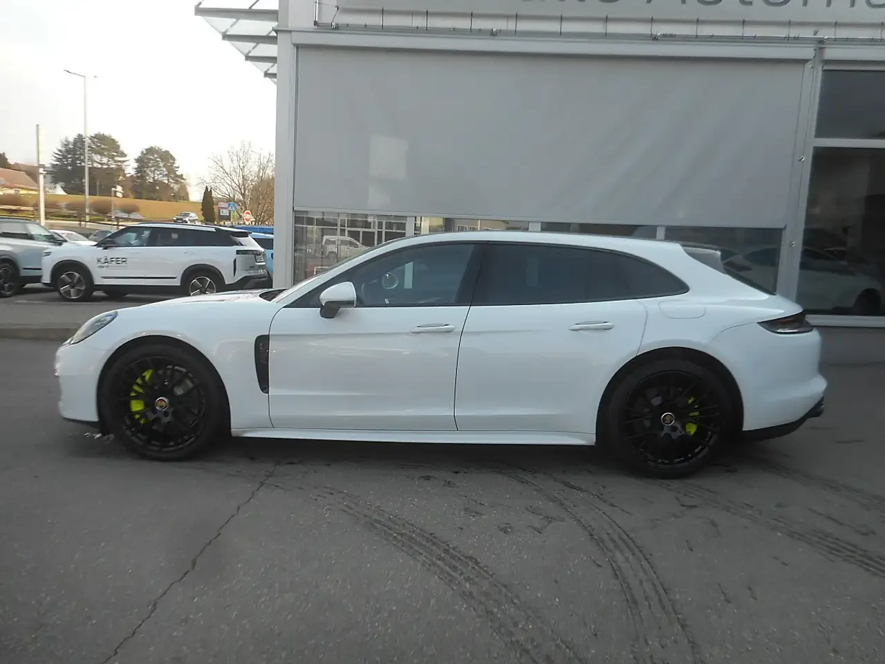Porsche Panamera (2021) — foto 1