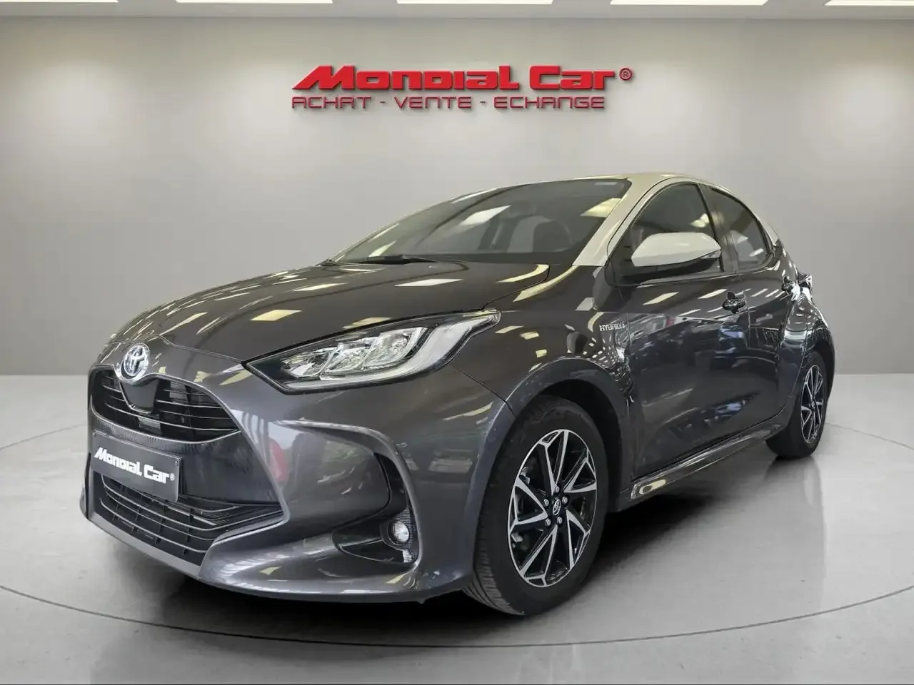 Toyota Yaris (2020) — foto 1