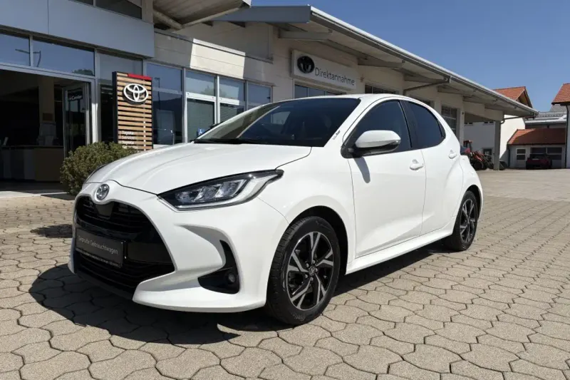 Toyota Yaris (2024)
