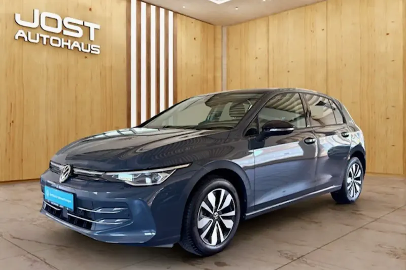 Volkswagen Golf (2025)
