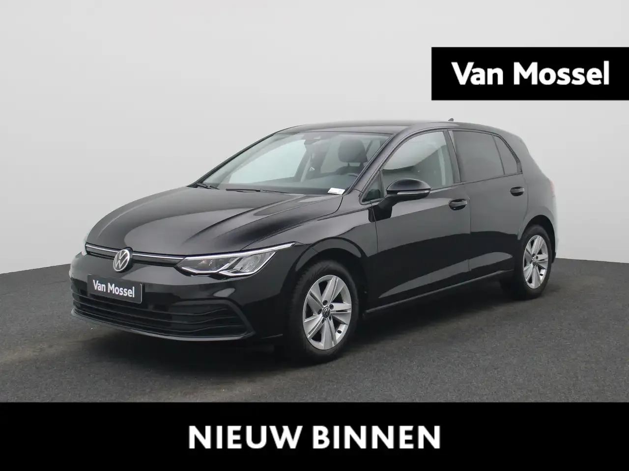 Volkswagen Golf (2021) — foto 1