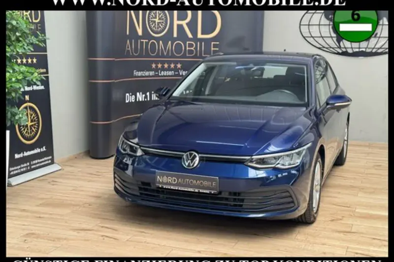 Volkswagen Golf (2023)