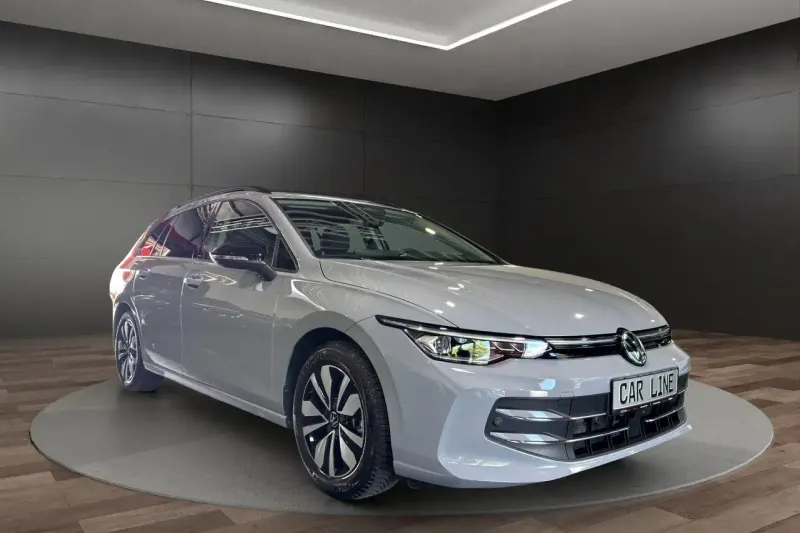 Volkswagen Golf (2025)