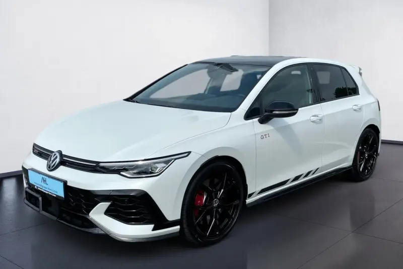 Volkswagen Golf (2025)