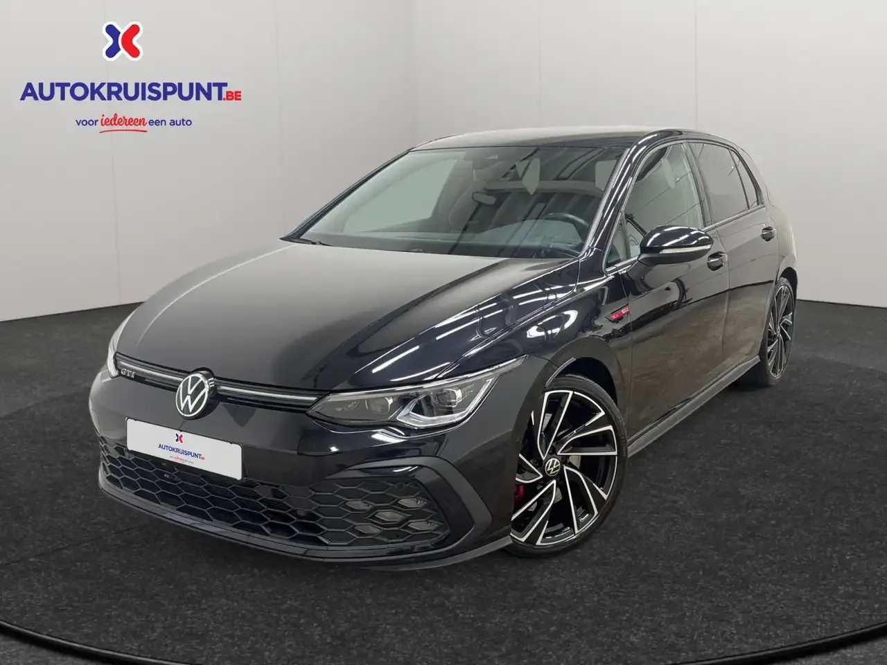 Volkswagen Golf (2022) — foto 1