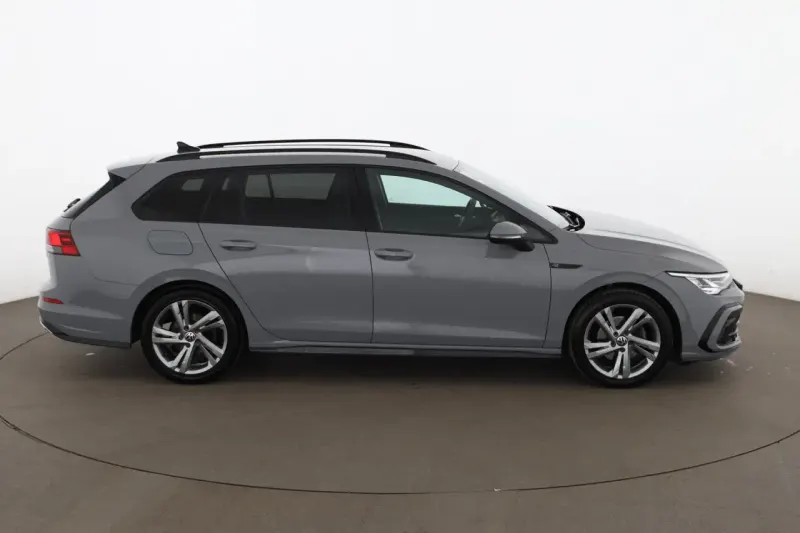 Volkswagen Golf (2022)