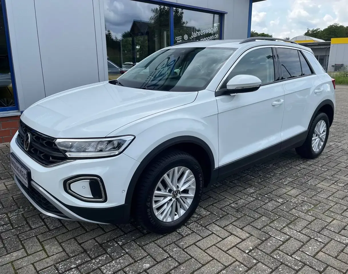 Volkswagen T-Roc (2025) — foto 1