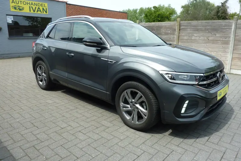 Volkswagen T-Roc (2023)