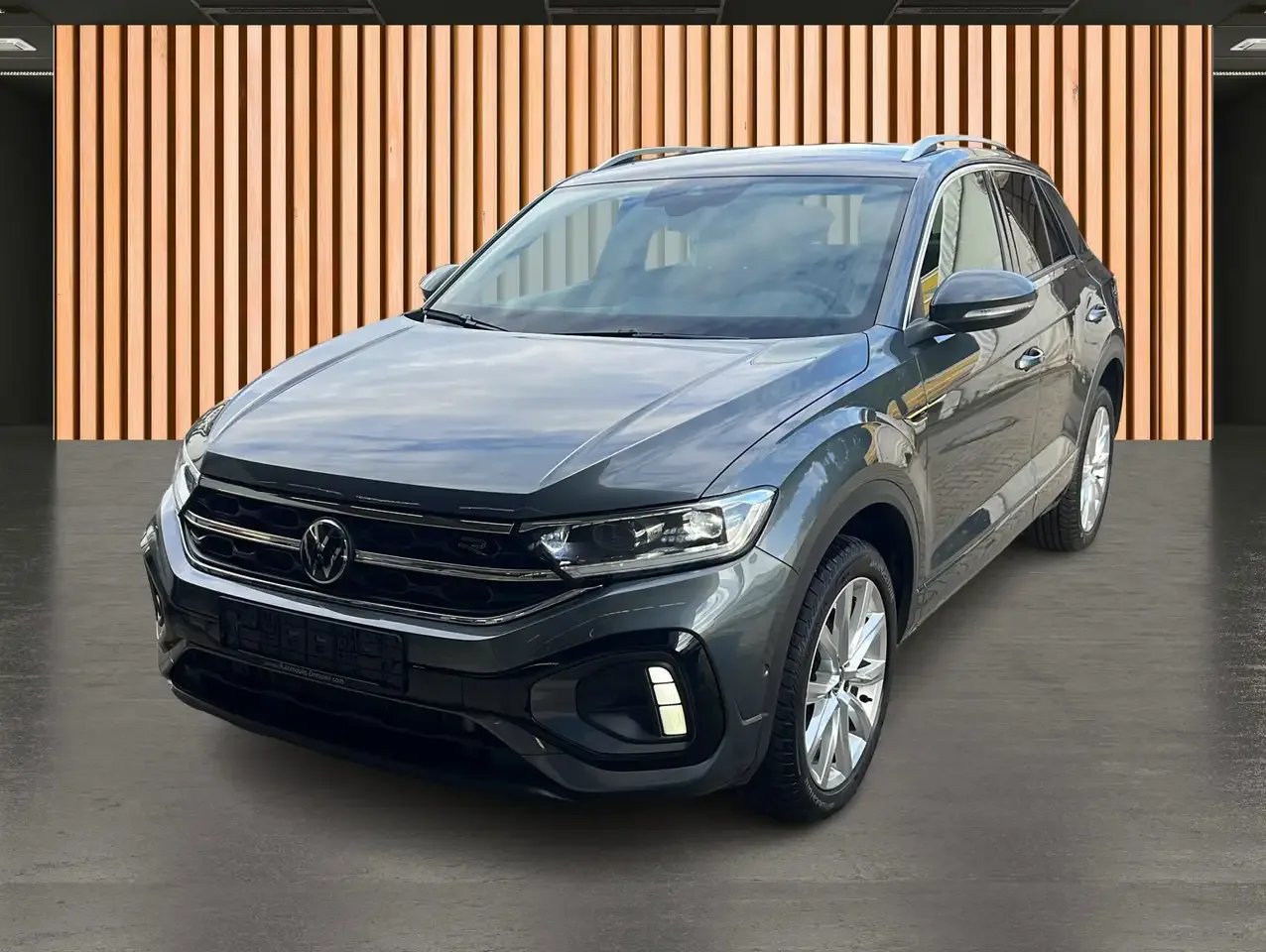 Volkswagen T-Roc (2025) — foto 1