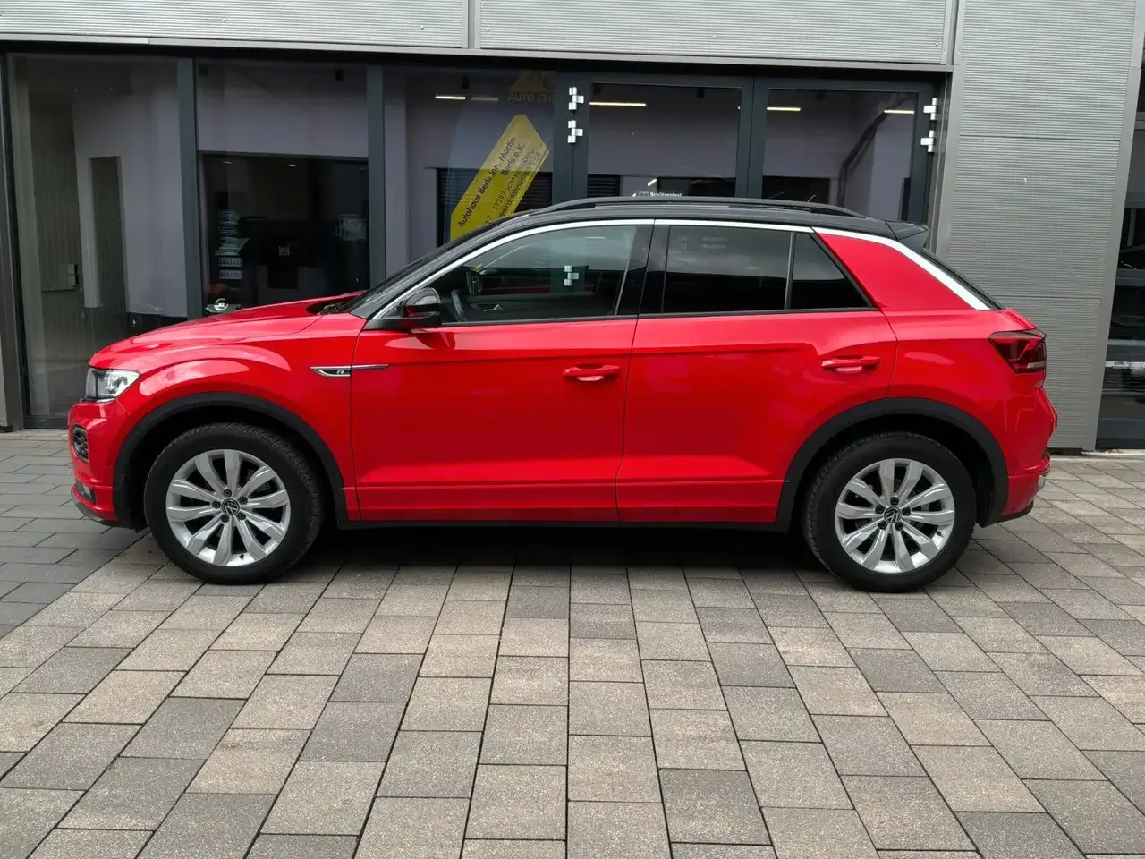 Volkswagen T-Roc (2020) — foto 1