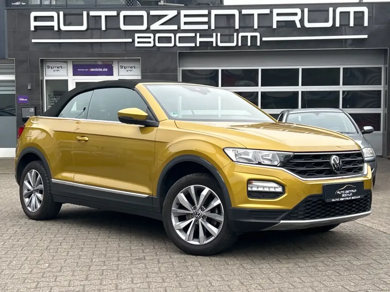 Volkswagen T-Roc (2020) — foto 1