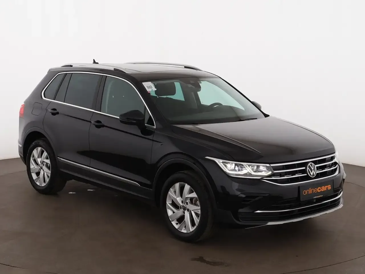 Volkswagen Tiguan (2022) — foto 1