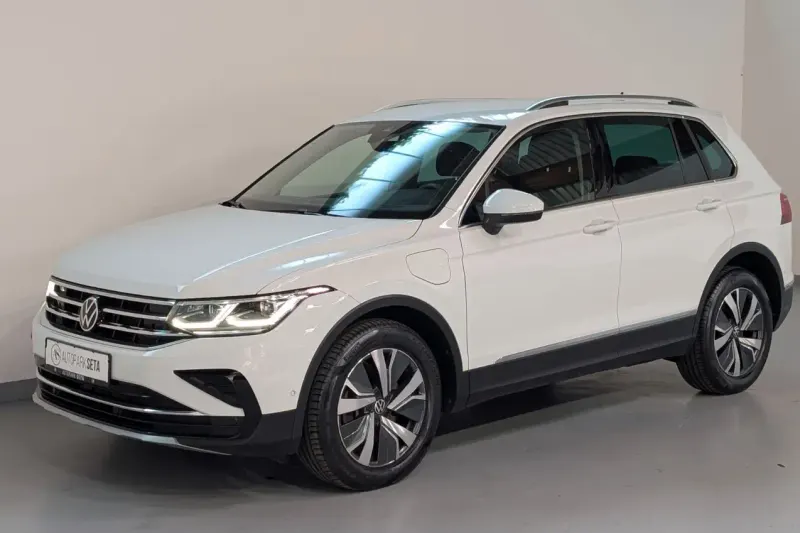 Volkswagen Tiguan (2022)