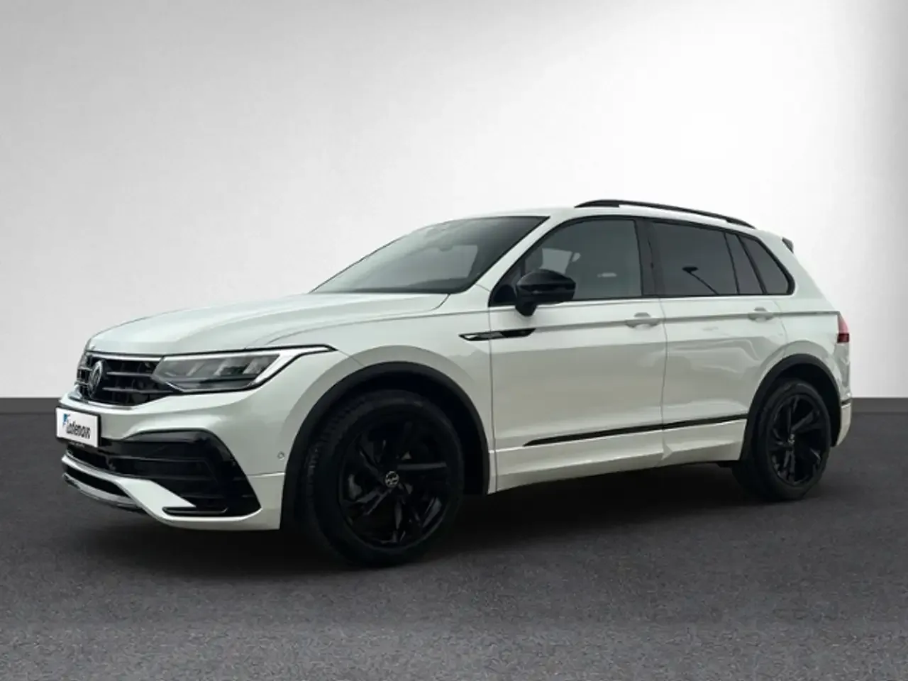 Volkswagen Tiguan (2024) — foto 1
