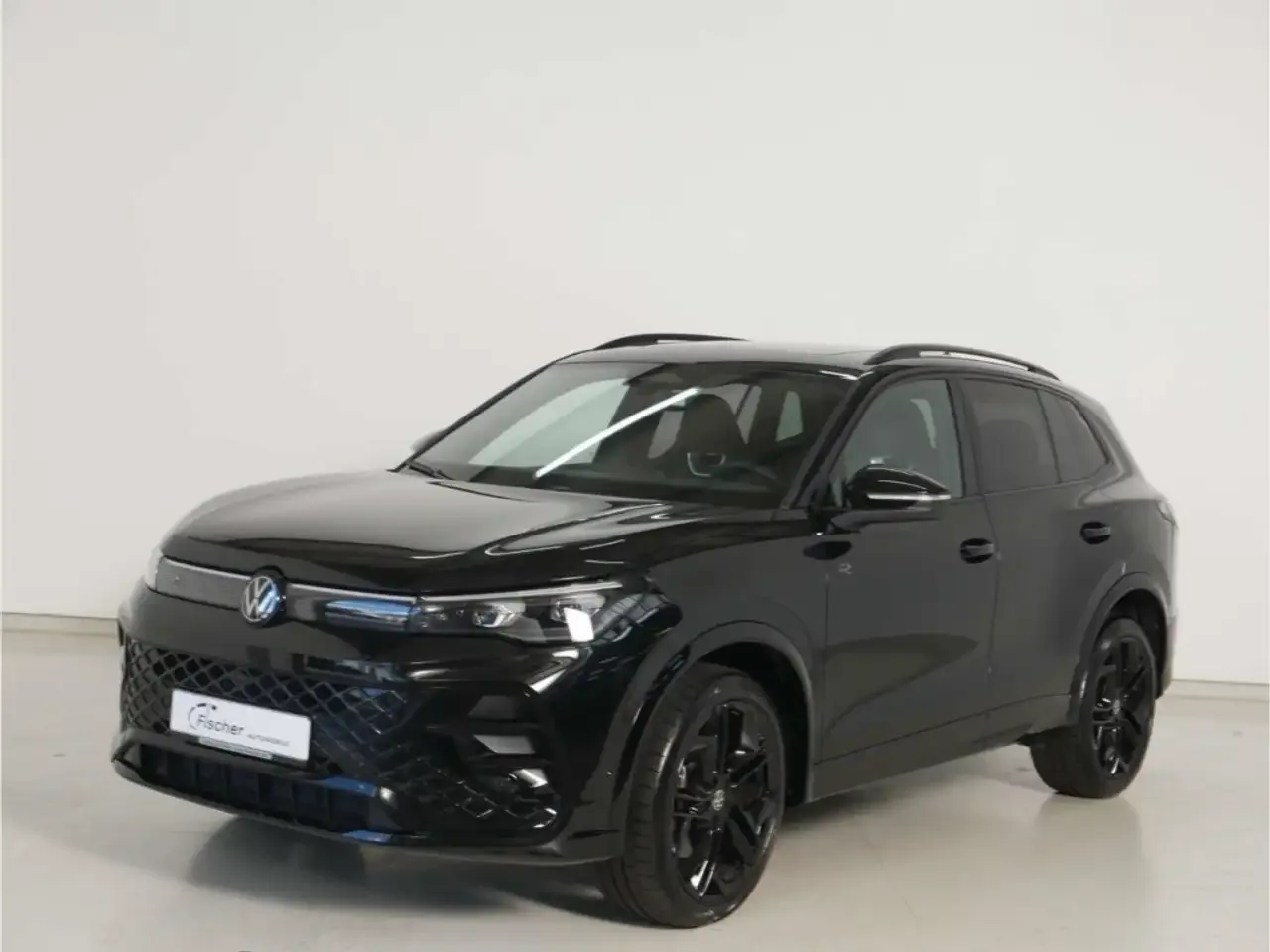 Volkswagen Tiguan (2025) — foto 1