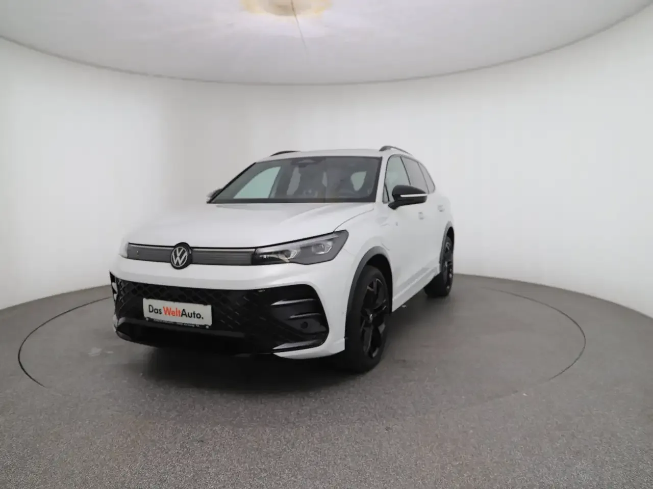 Volkswagen Tiguan (2025) — foto 1