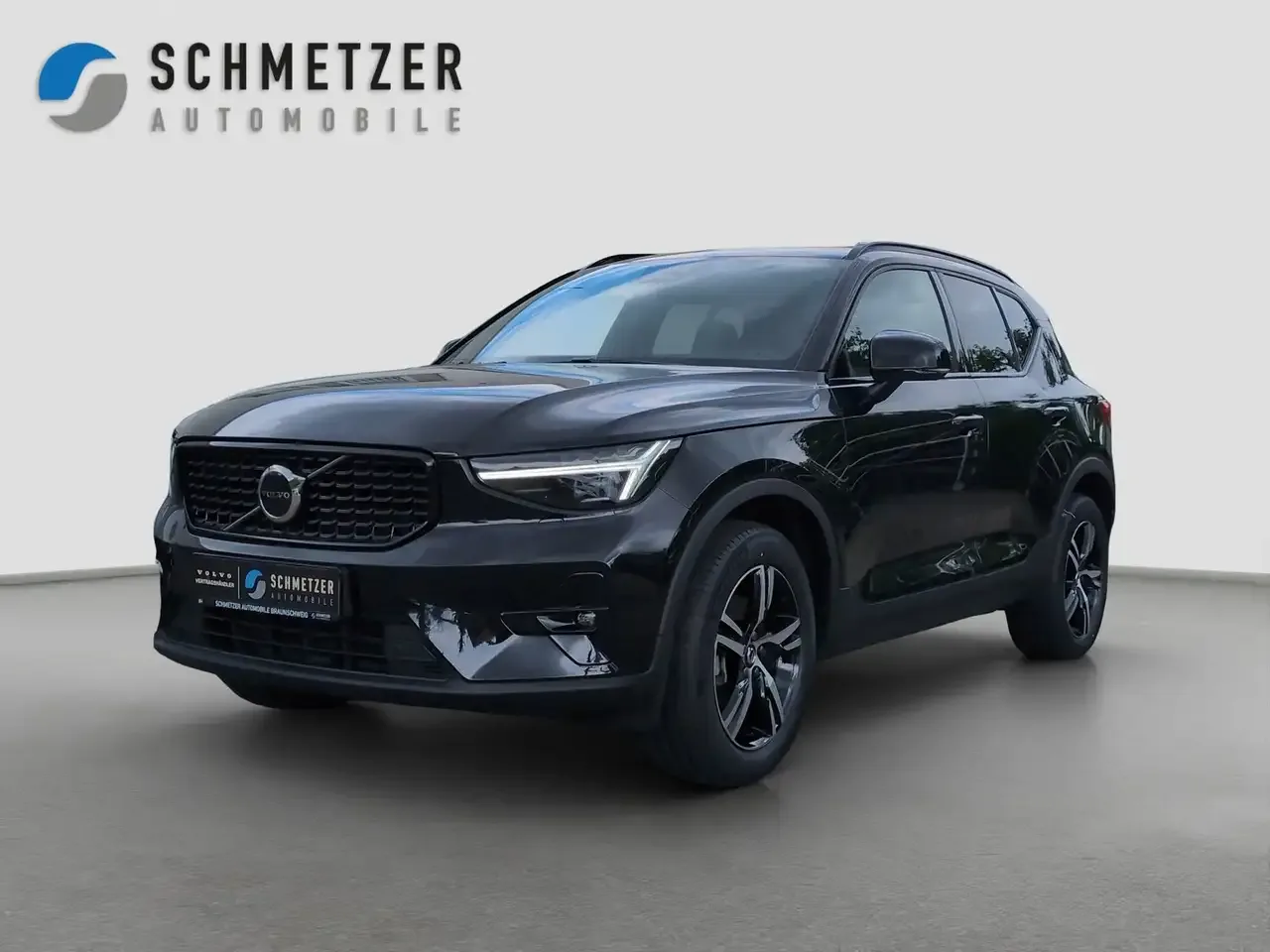 Volvo XC40 (2025) — foto 1