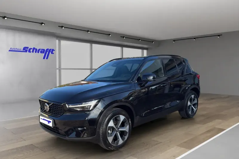 Volvo XC40 (2025)