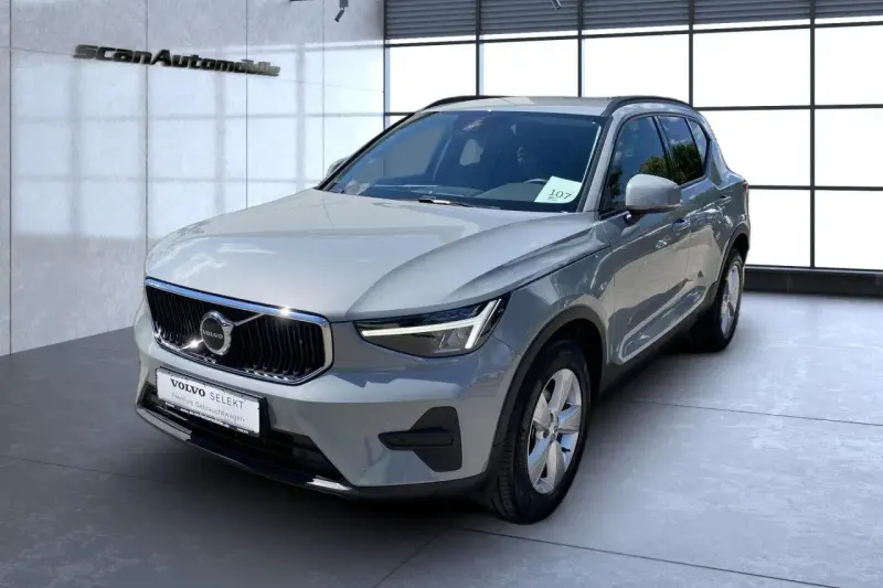 Volvo XC40 (2023)