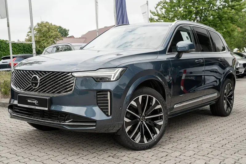 Volvo XC90 (2025)