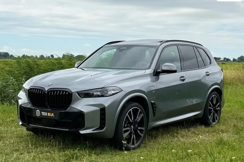 BMW X5 (2024)