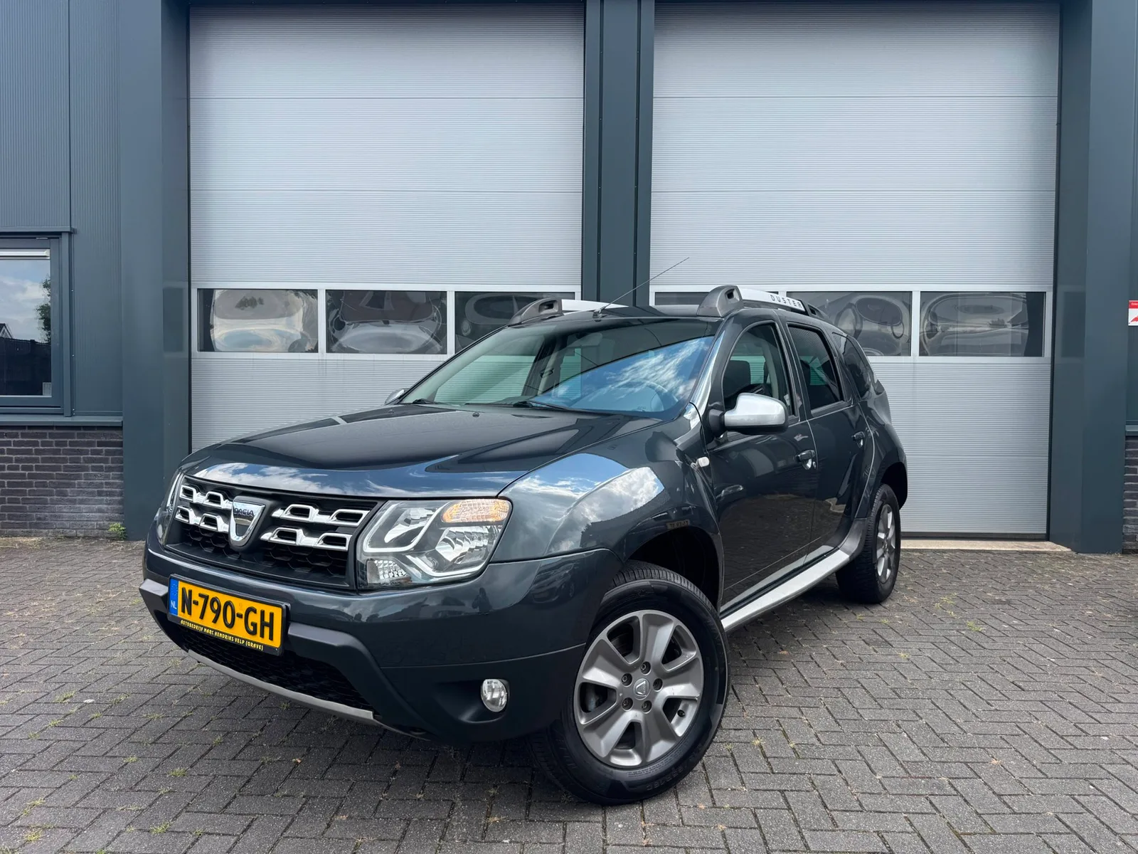 Dacia Duster (2015) — foto 1