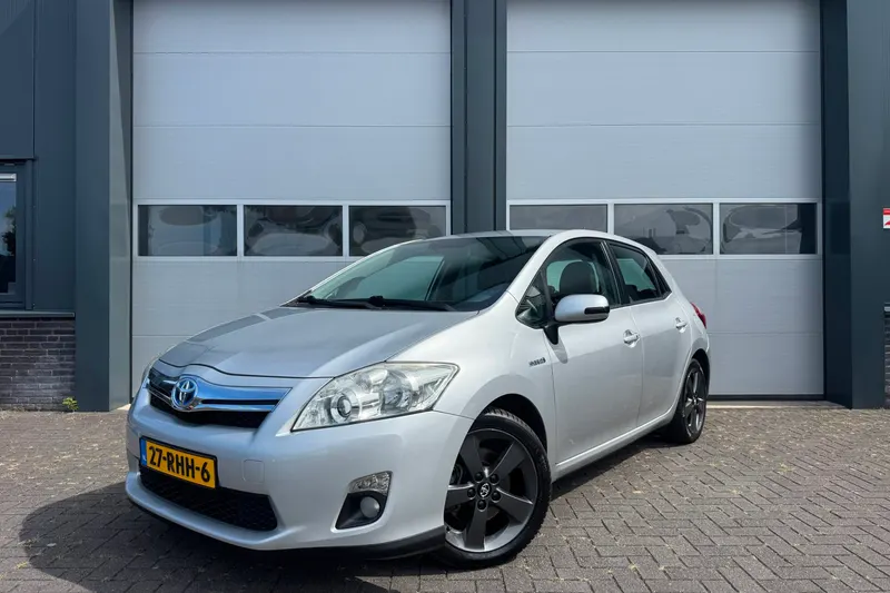 Toyota Auris (2011)