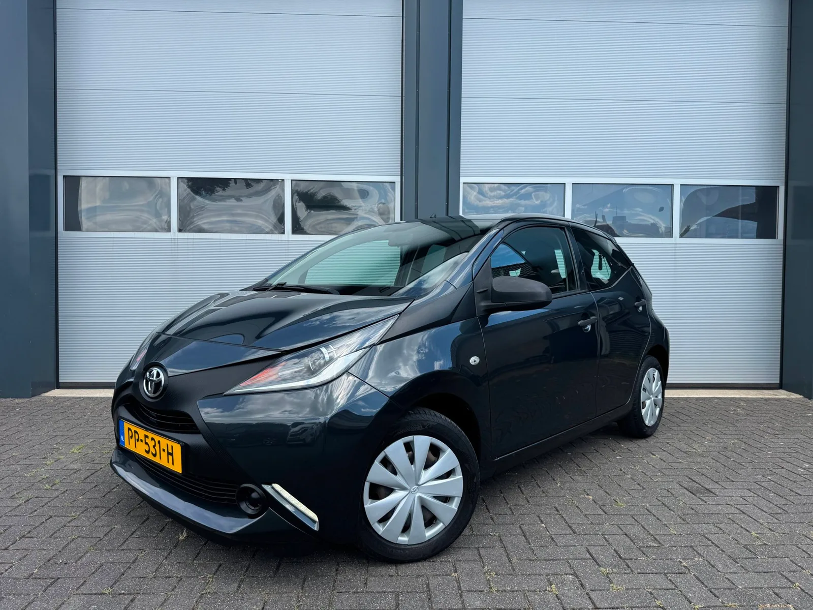 Toyota Aygo (2017) — foto 1