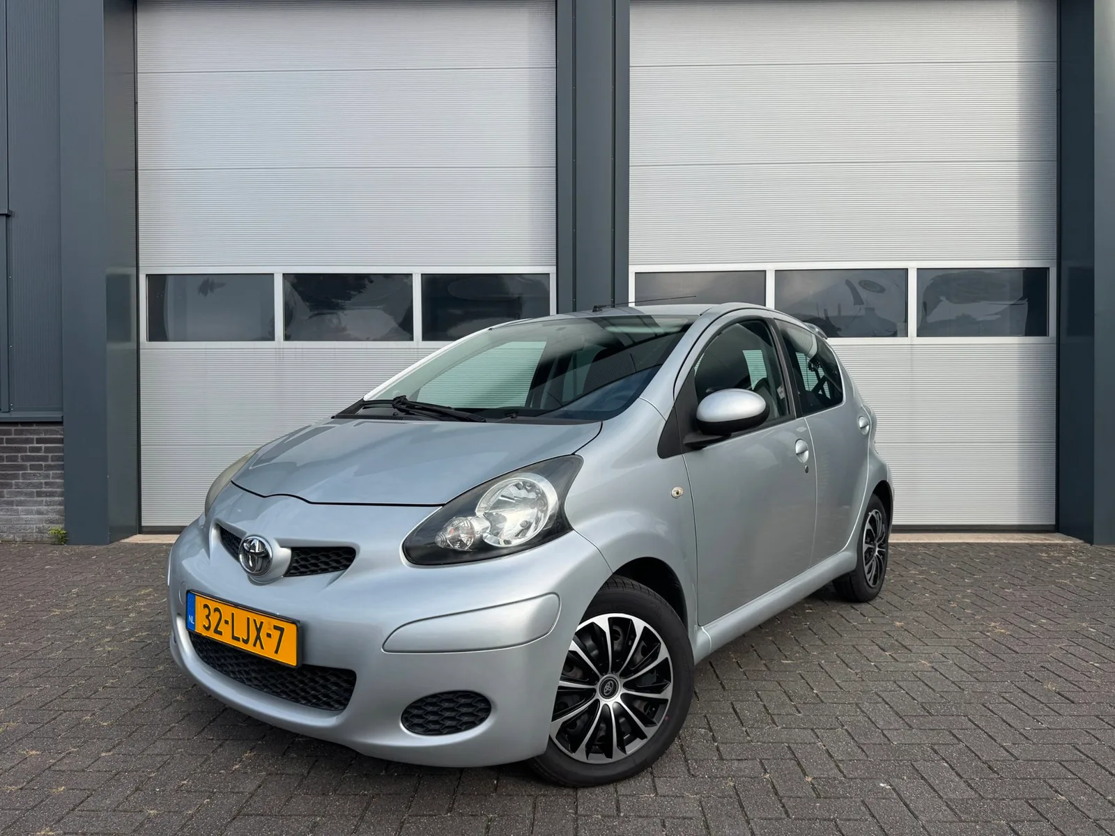 Toyota Aygo (2010) — foto 1