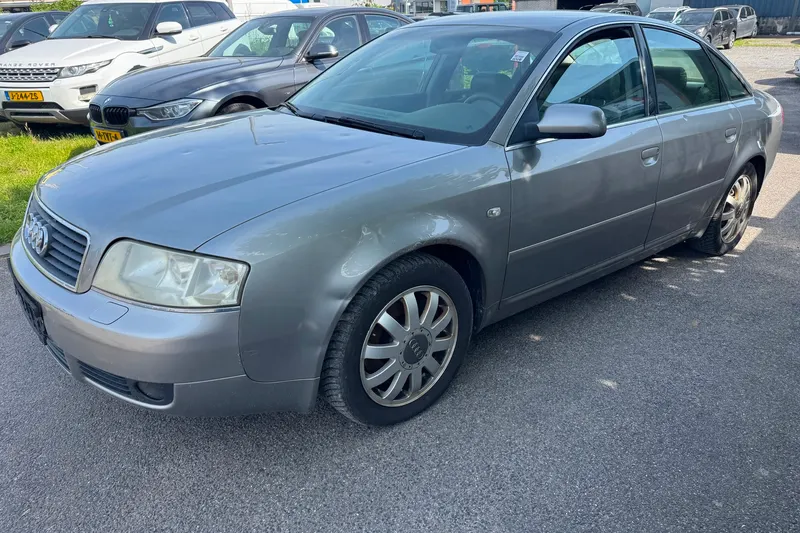Audi A6 (2003)