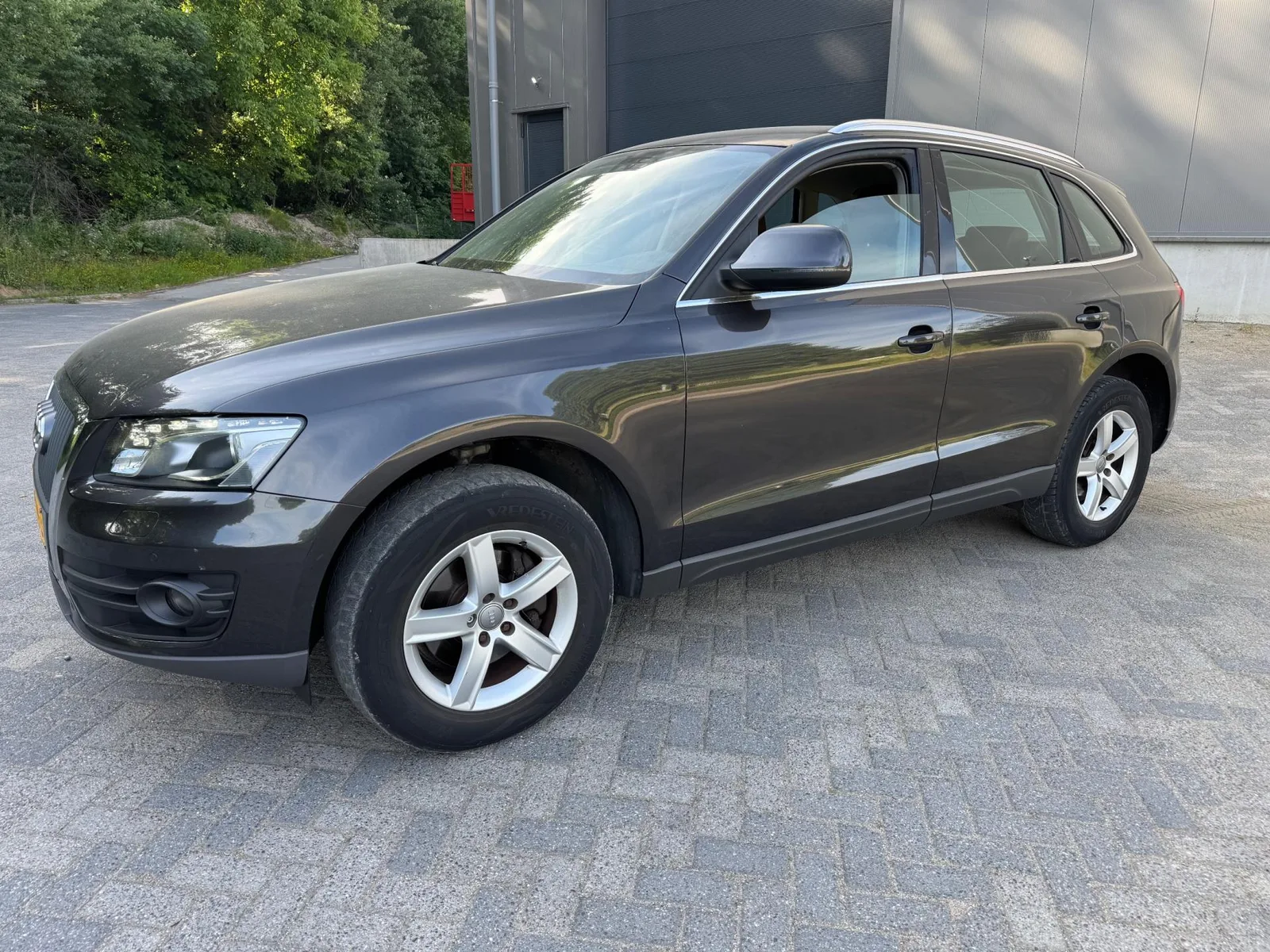 Audi Q5 (2009) — foto 1