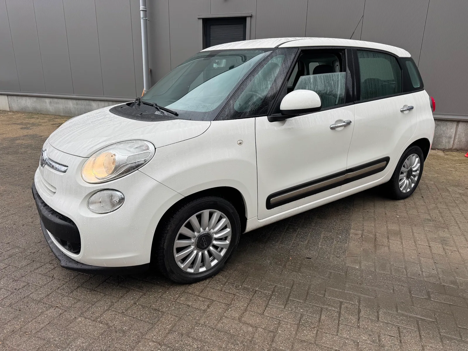 Fiat 500L (2013) — foto 1