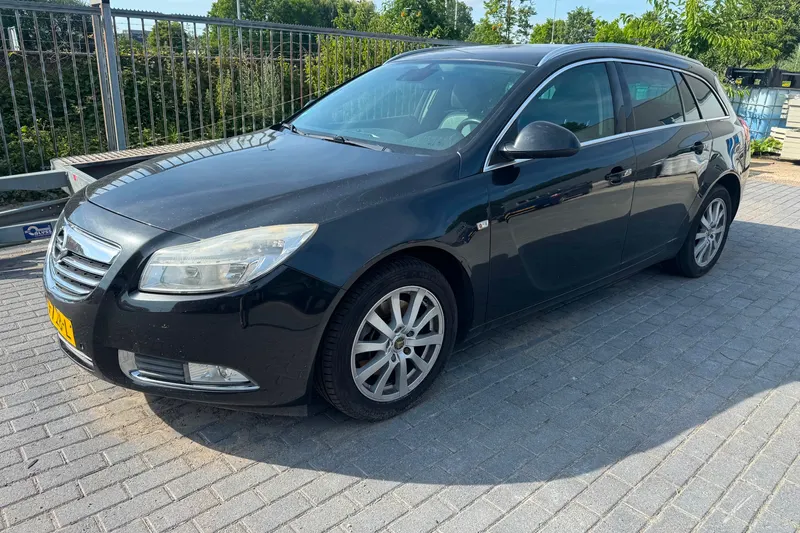 Opel Insignia Sports Tourer (2011)