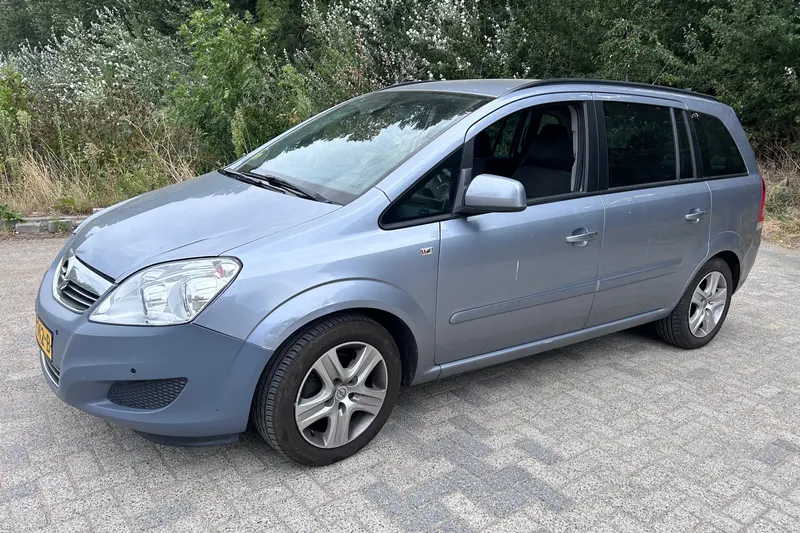 Opel Zafira (2010)