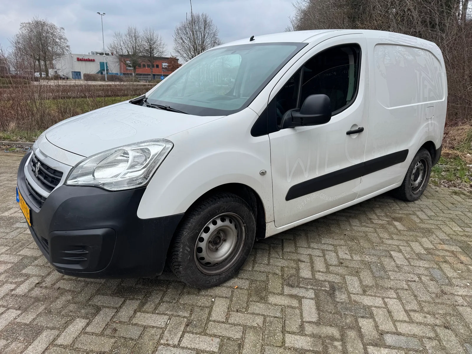 Peugeot Partner (2019) — foto 1