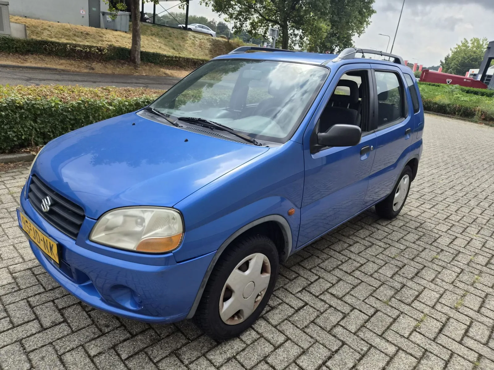Suzuki Ignis (2002) — foto 1