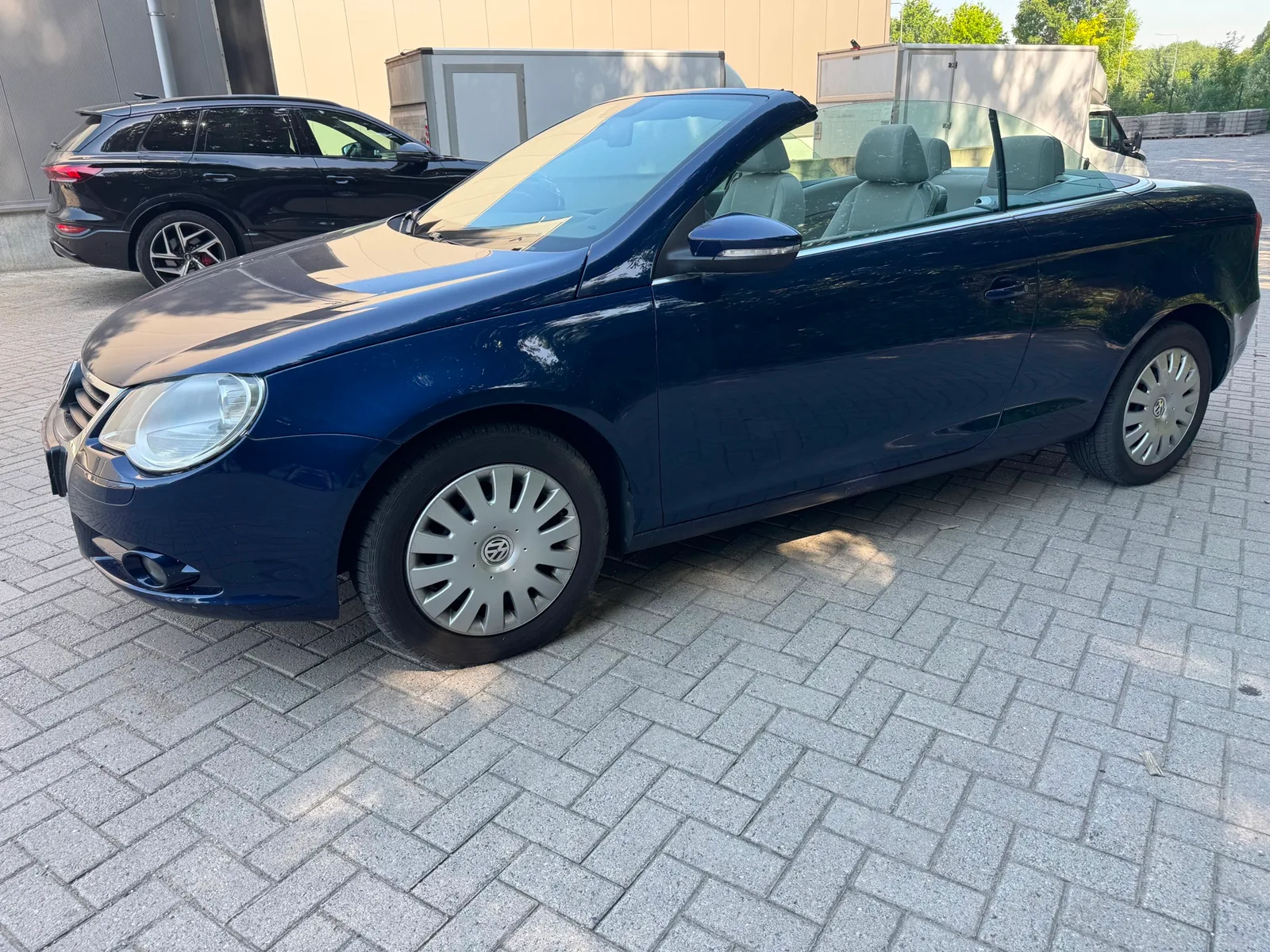 Volkswagen Eos (2009) — foto 1