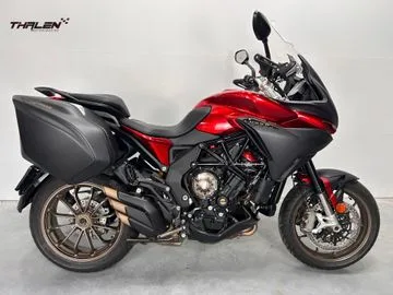 MV Agusta Turismo Veloce 800 Lusso SCS (2024) — foto 1