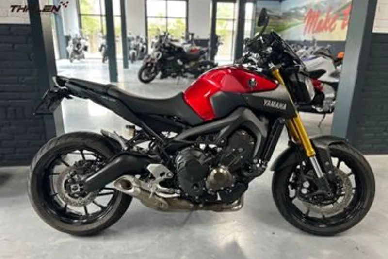 Yamaha MT-09 (2016)