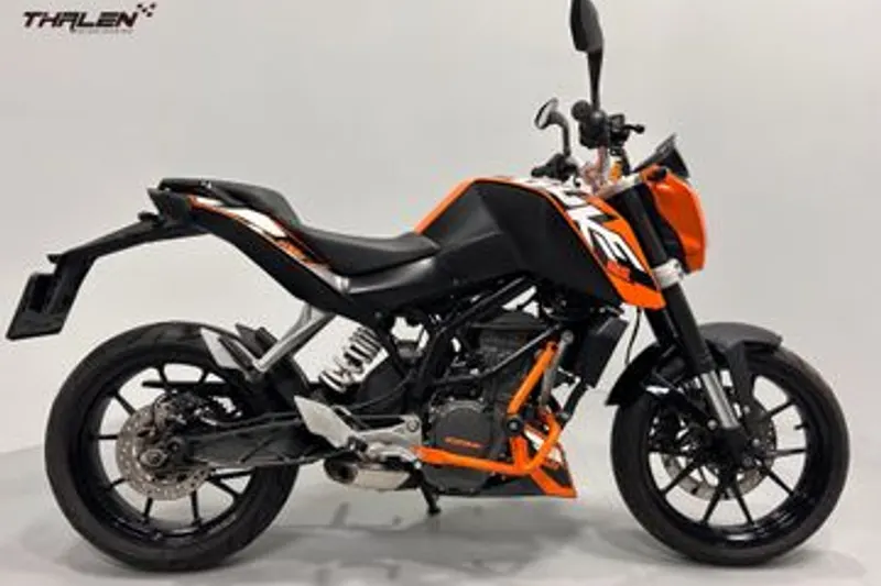 KTM 125 Duke (2013)