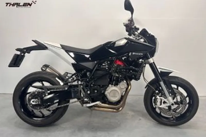 MG HUSQVARNANUDA (2014)