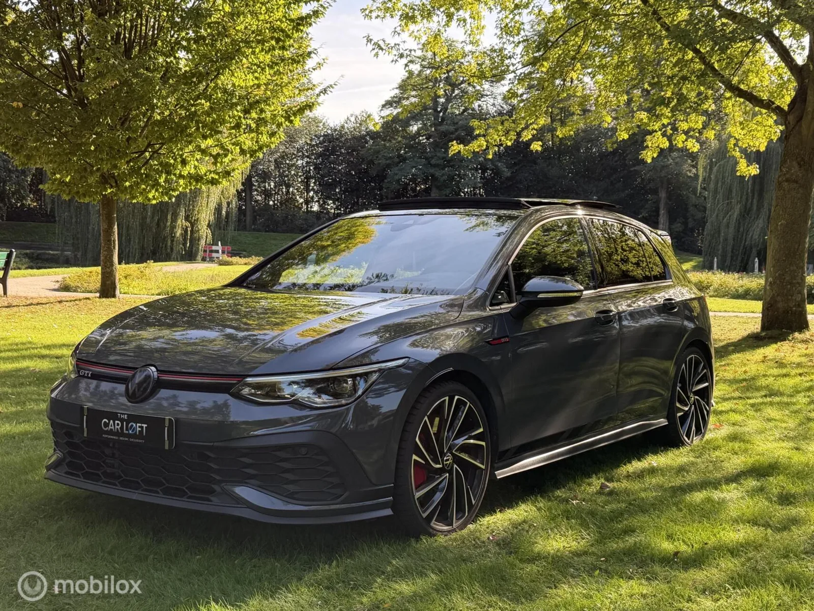Volkswagen Golf (2021) — foto 1