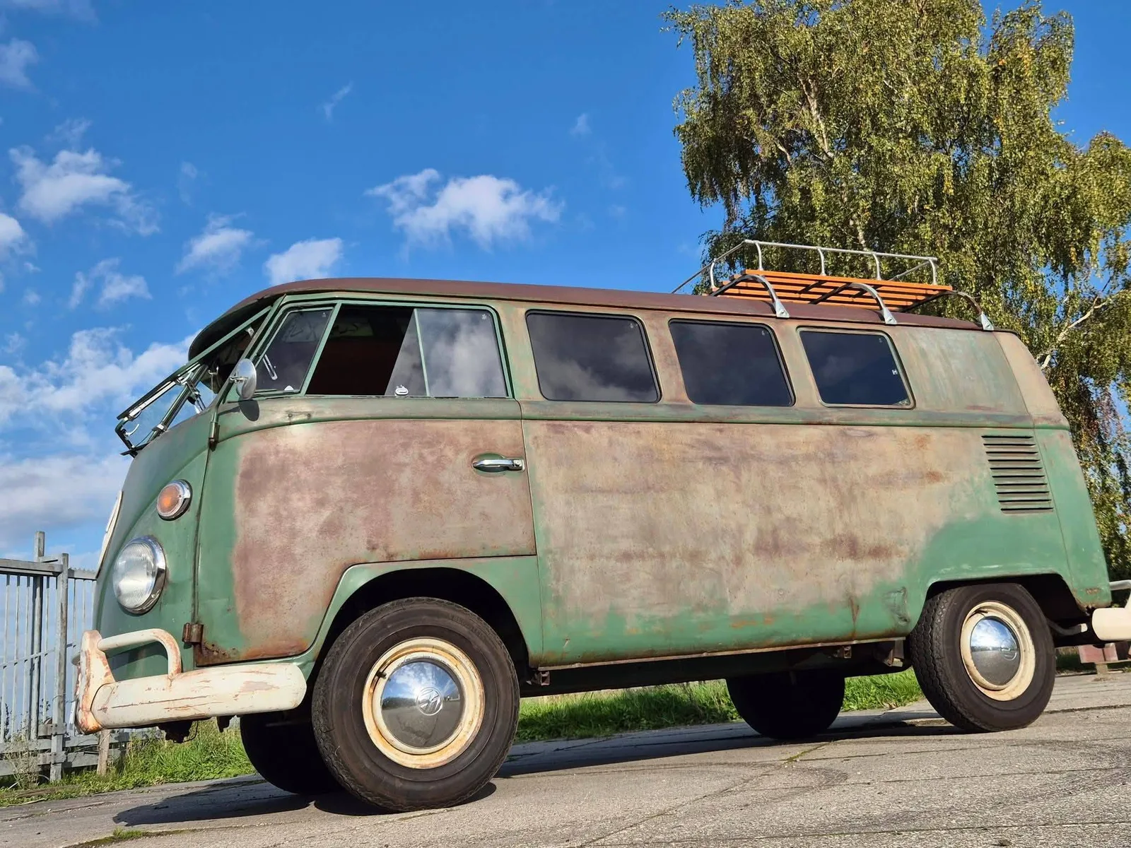 Volkswagen Transporter (1966) — foto 1