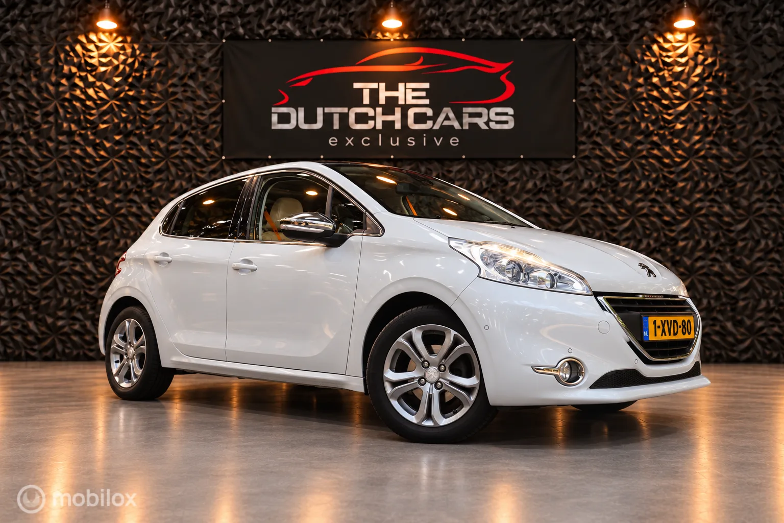 Peugeot 208 (2014) — foto 1
