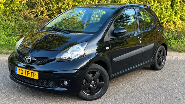 Toyota Aygo (2006) — foto 1