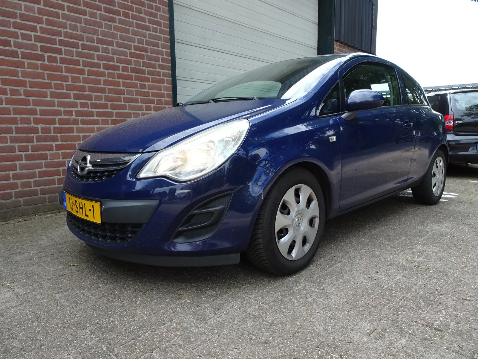 Opel Corsa (2011) — foto 1