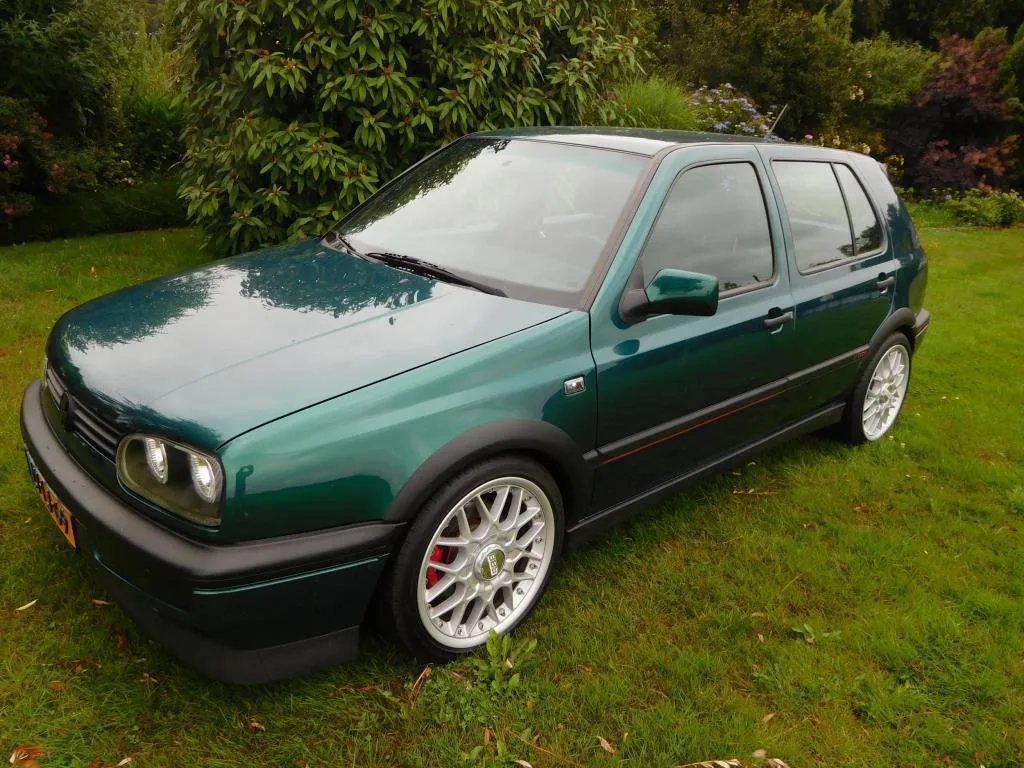 Volkswagen Golf (1995) — foto 1