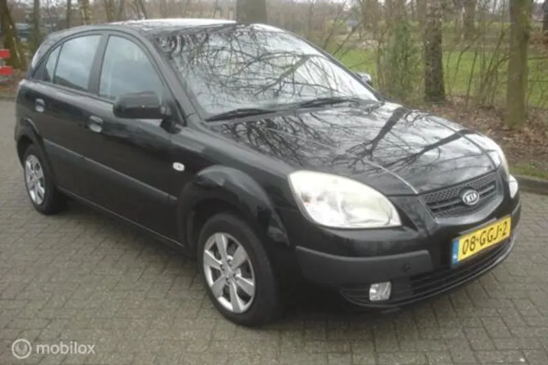 Kia Rio (2008)
