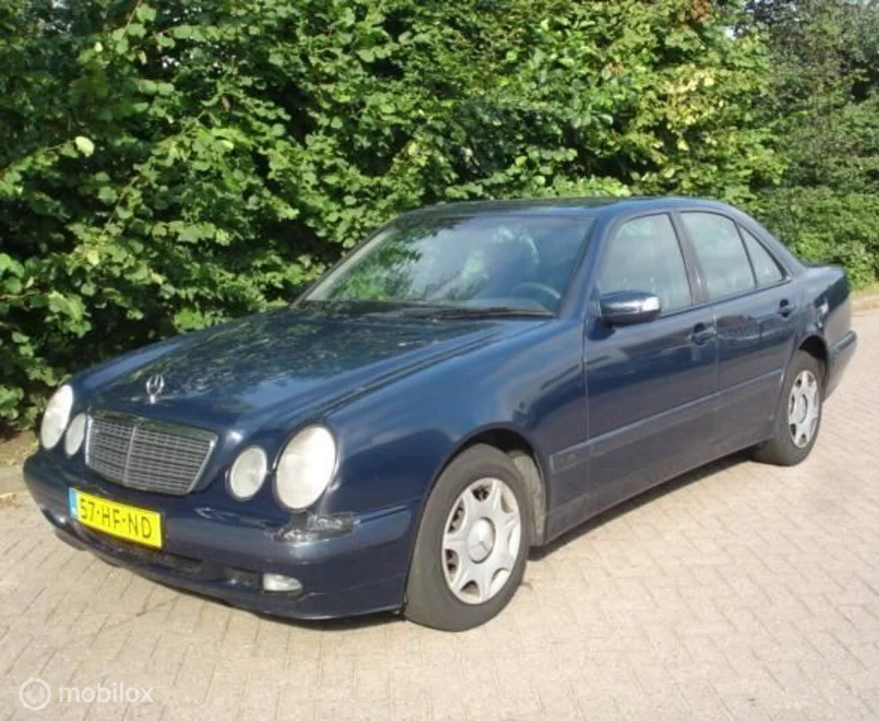 Mercedes-Benz E-Klasse (2001) — foto 1