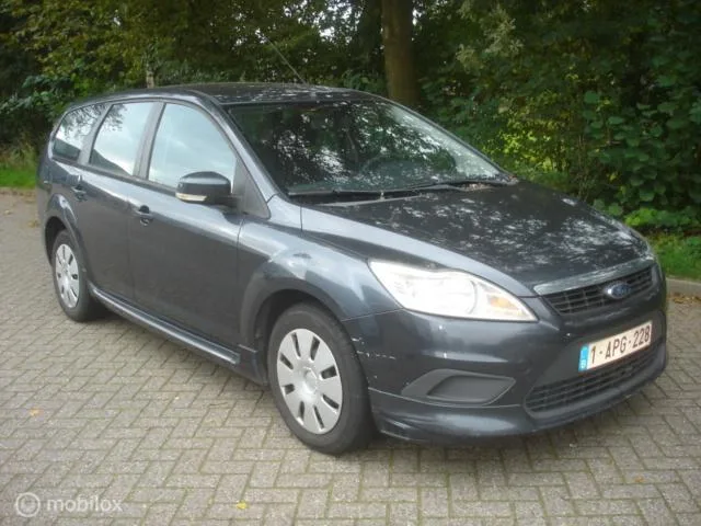 Ford Focus (2008) — foto 1